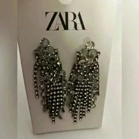 Zara Jewelry - 🔥🔥Zara chandelier earrings